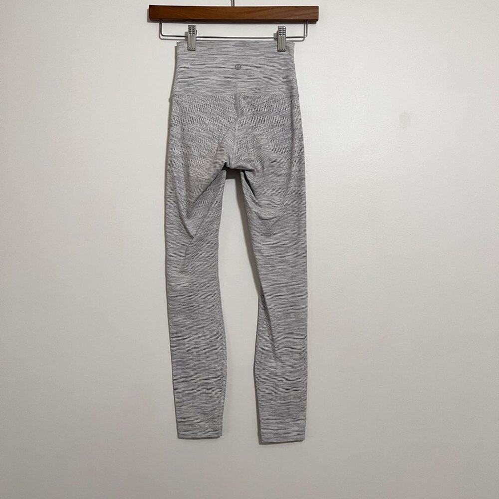 Lululemon White and Grey High Rise Wunder Under 25" Leggings - Picture 4 of 6